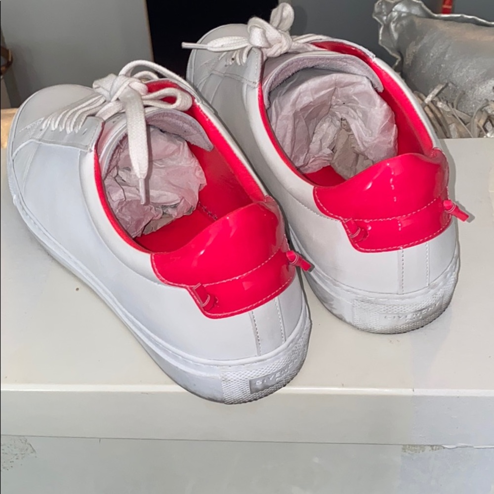 White Givenchy sneakers - Picture 2 of 4
